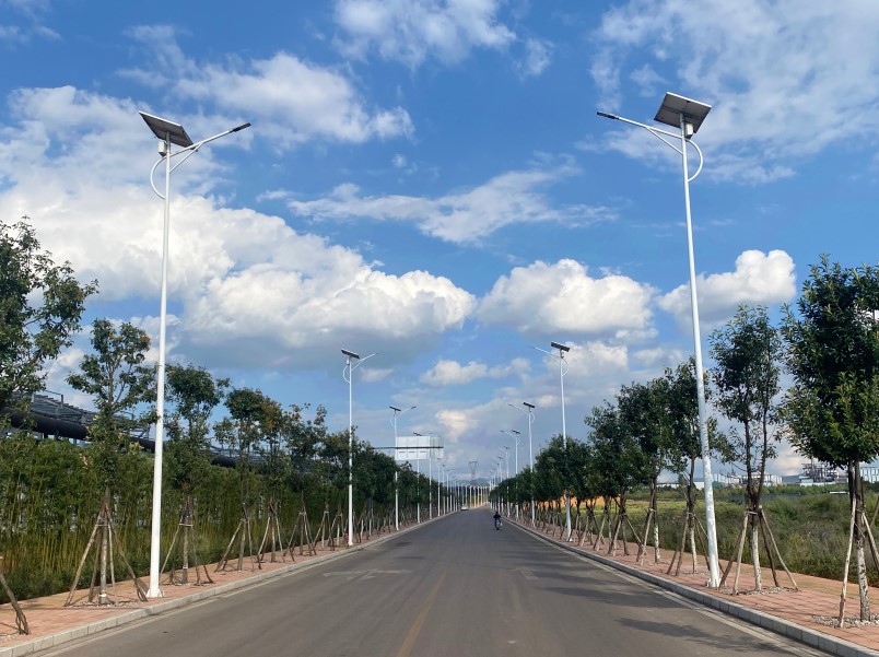 曲靖市麒麟區(qū)越州工業(yè)園區(qū)橫二路太陽能路燈項目
